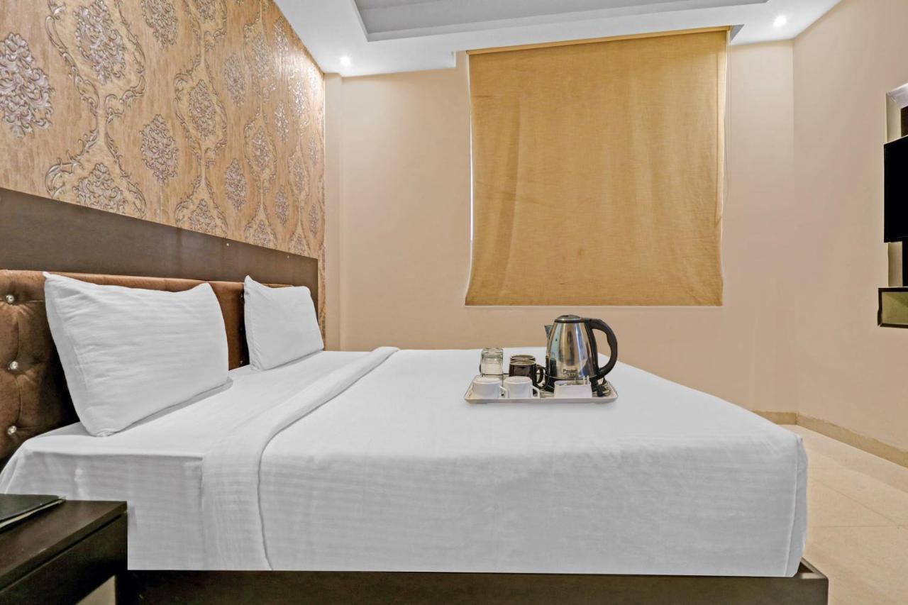 Oyo 23368 Boutique Hotel Paragon New Delhi Exterior foto