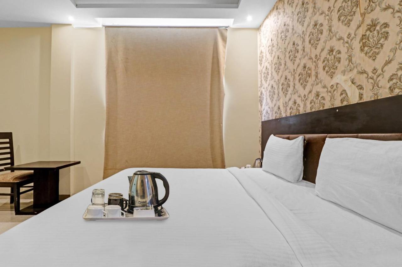 Oyo 23368 Boutique Hotel Paragon New Delhi Exterior foto