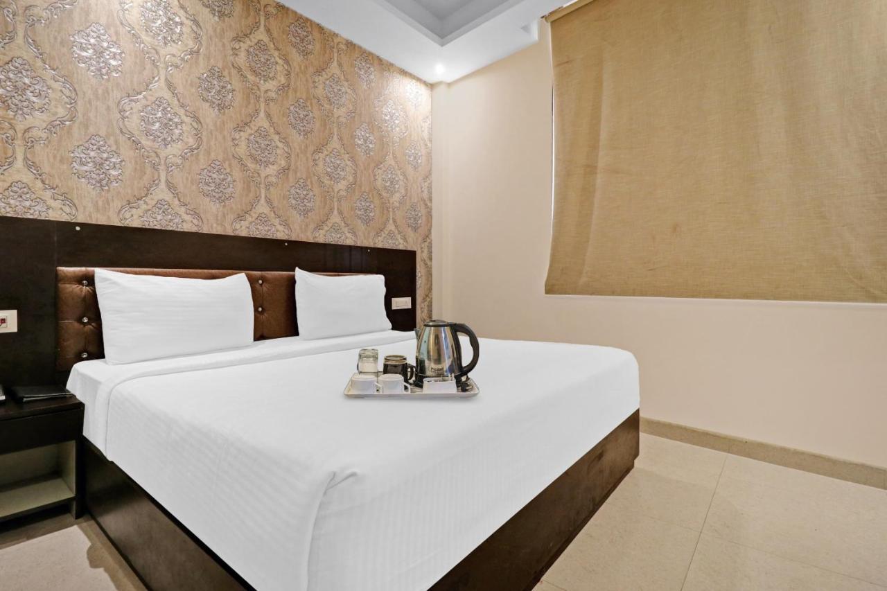 Oyo 23368 Boutique Hotel Paragon New Delhi Exterior foto